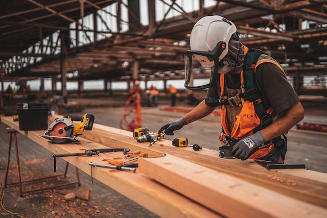 Ontario Court of Appeal rules that Requiring Permanent Right to Work in Canada is Discriminatory